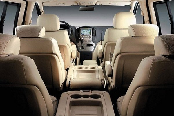 توصيل من جدة إلى مكة بسيارة هيونداي H1: الخيار المثالي للعائلات والحجاج